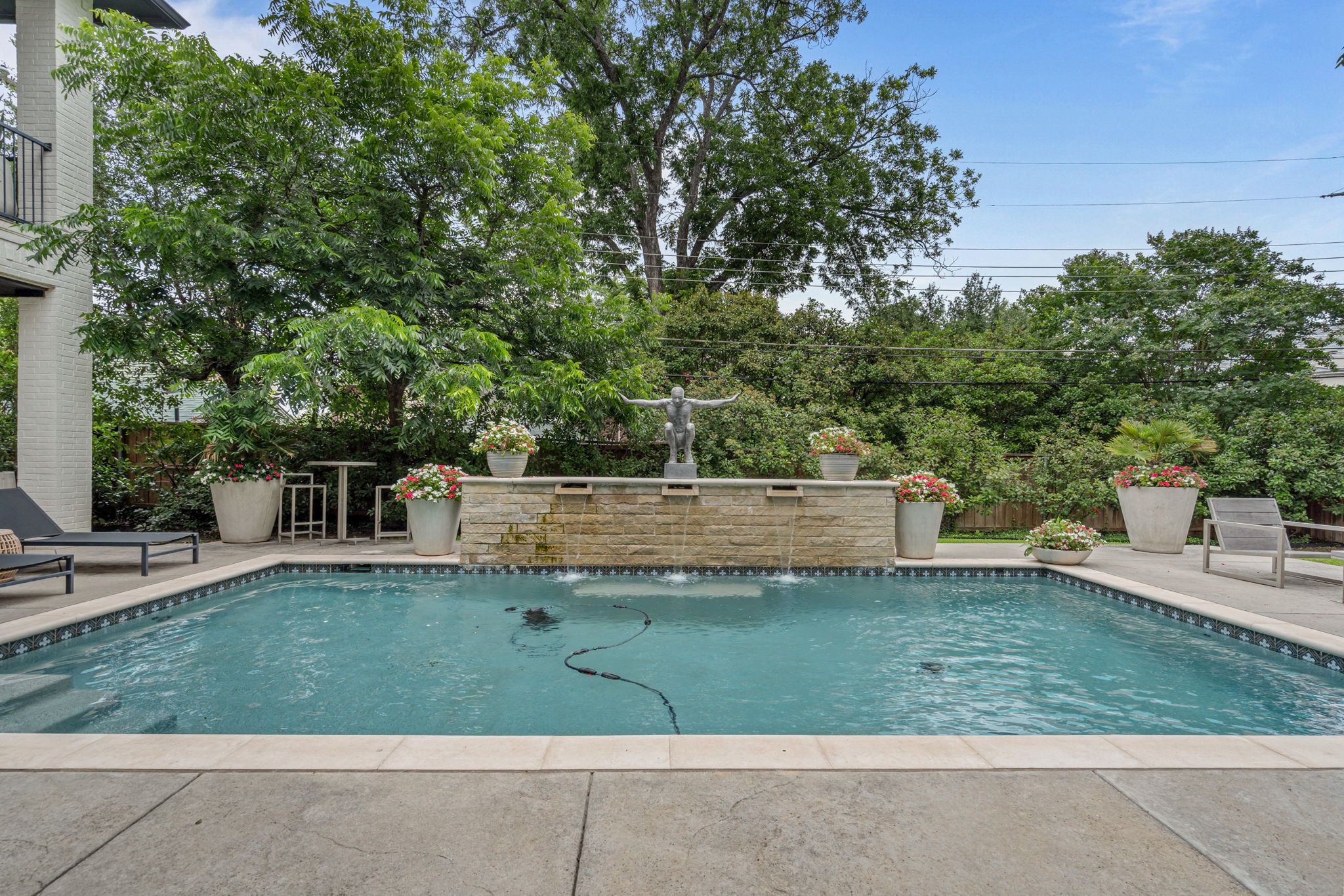 2413 Lofton Terrace