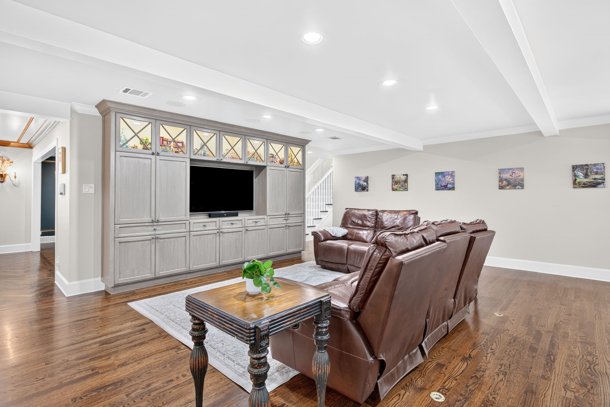 3804 Overton Park Drive W