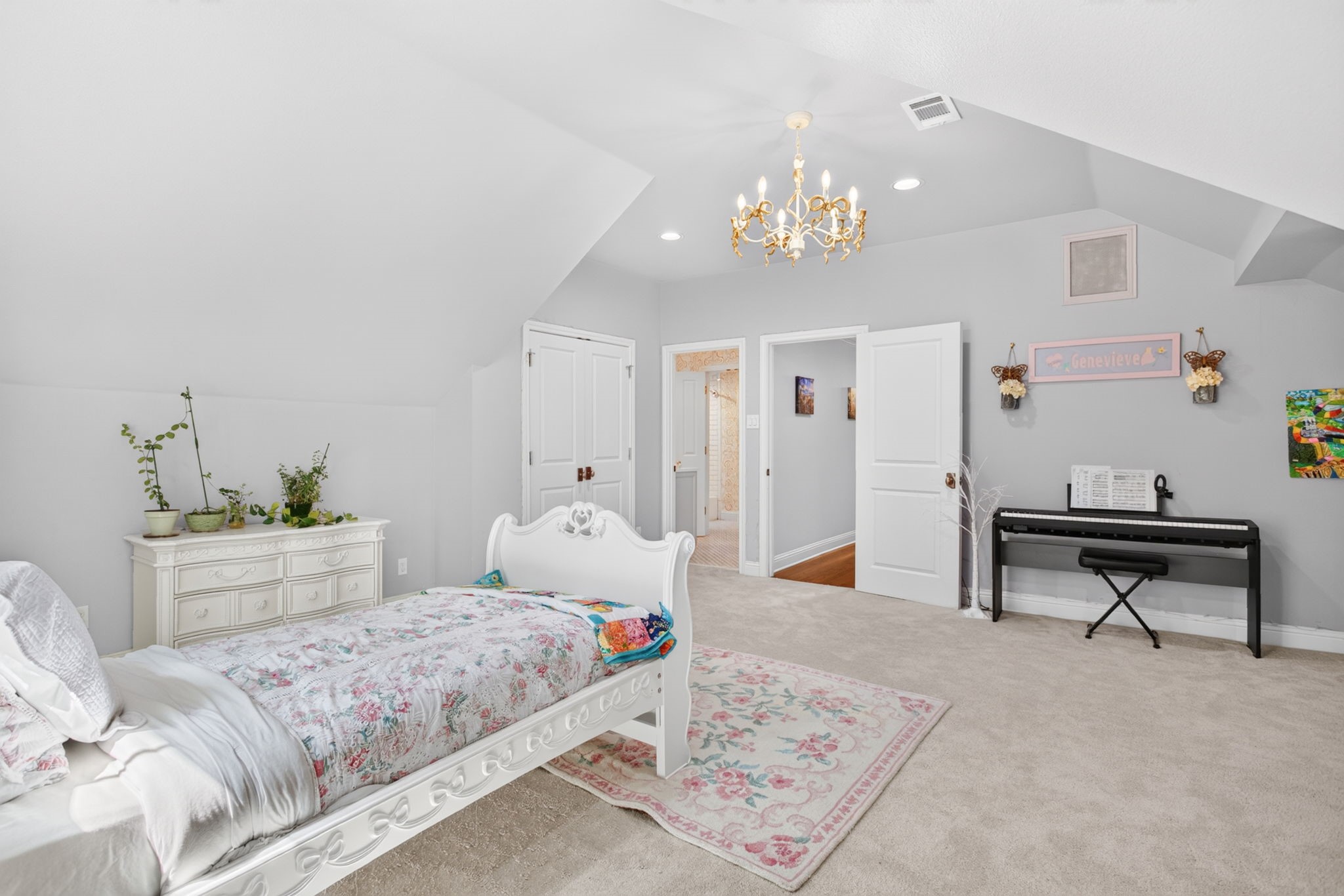 3804 Overton Park Drive W