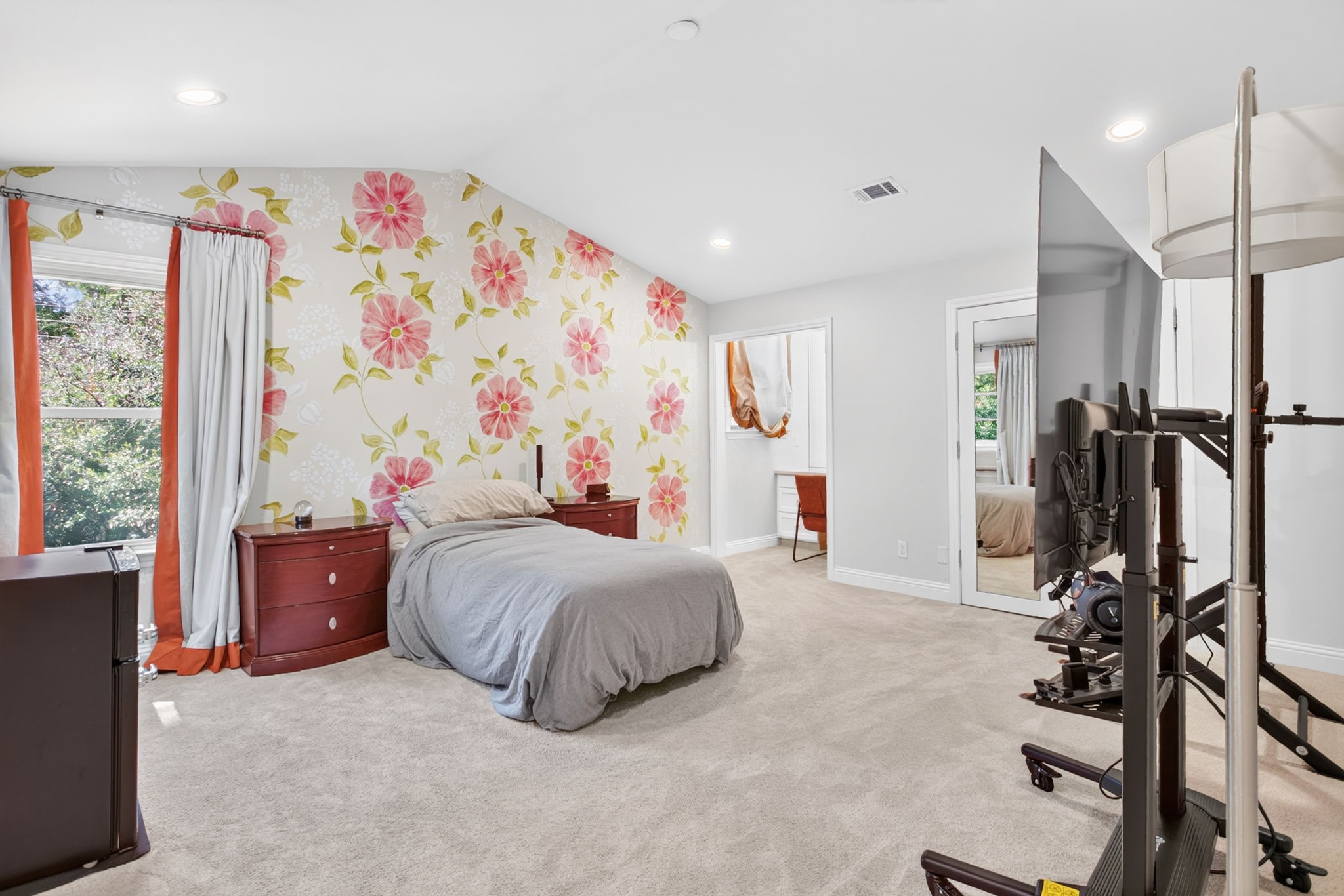 3804 Overton Park Drive W