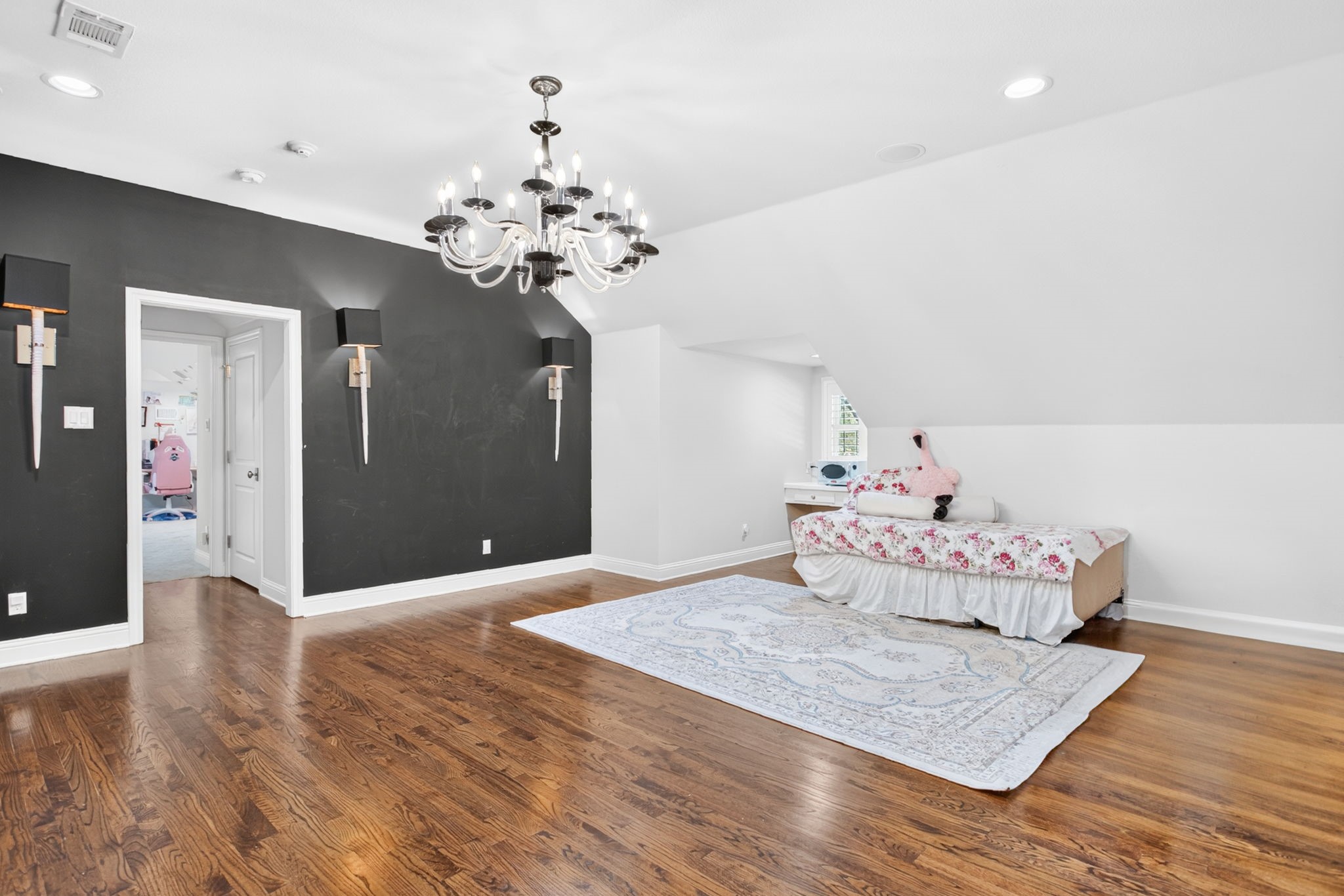 3804 Overton Park Drive W