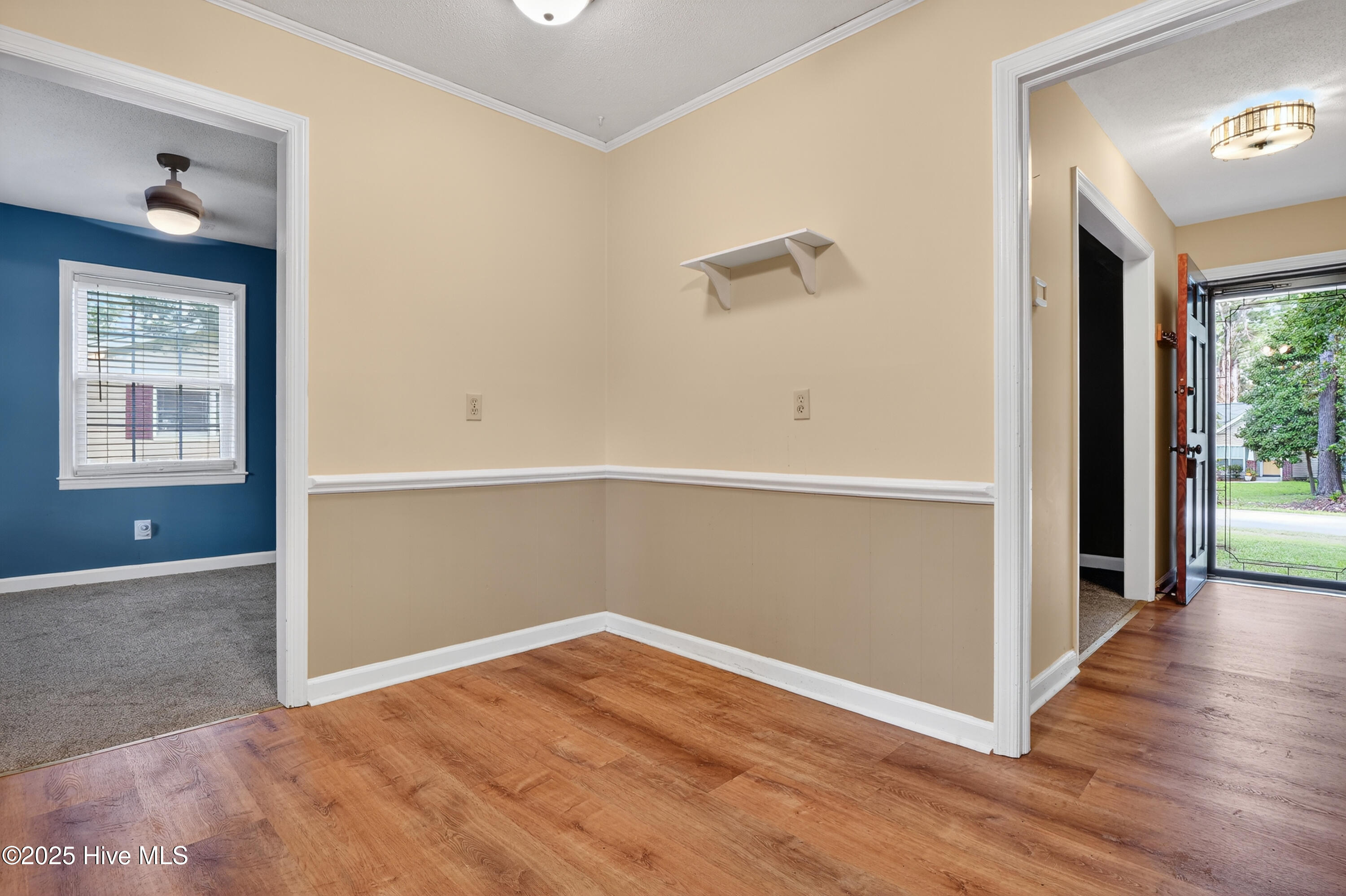 5005 Lord Byron Road