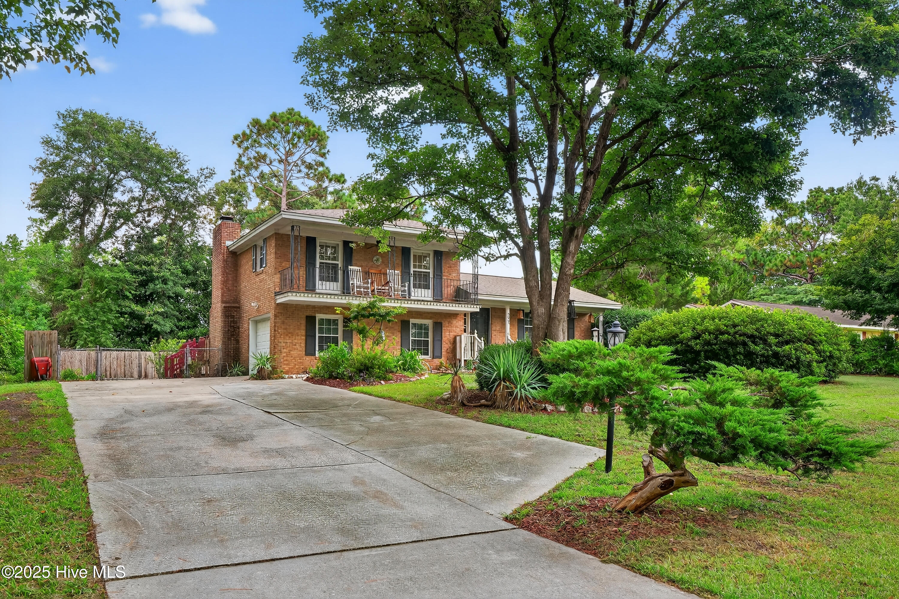 5005 Lord Byron Road