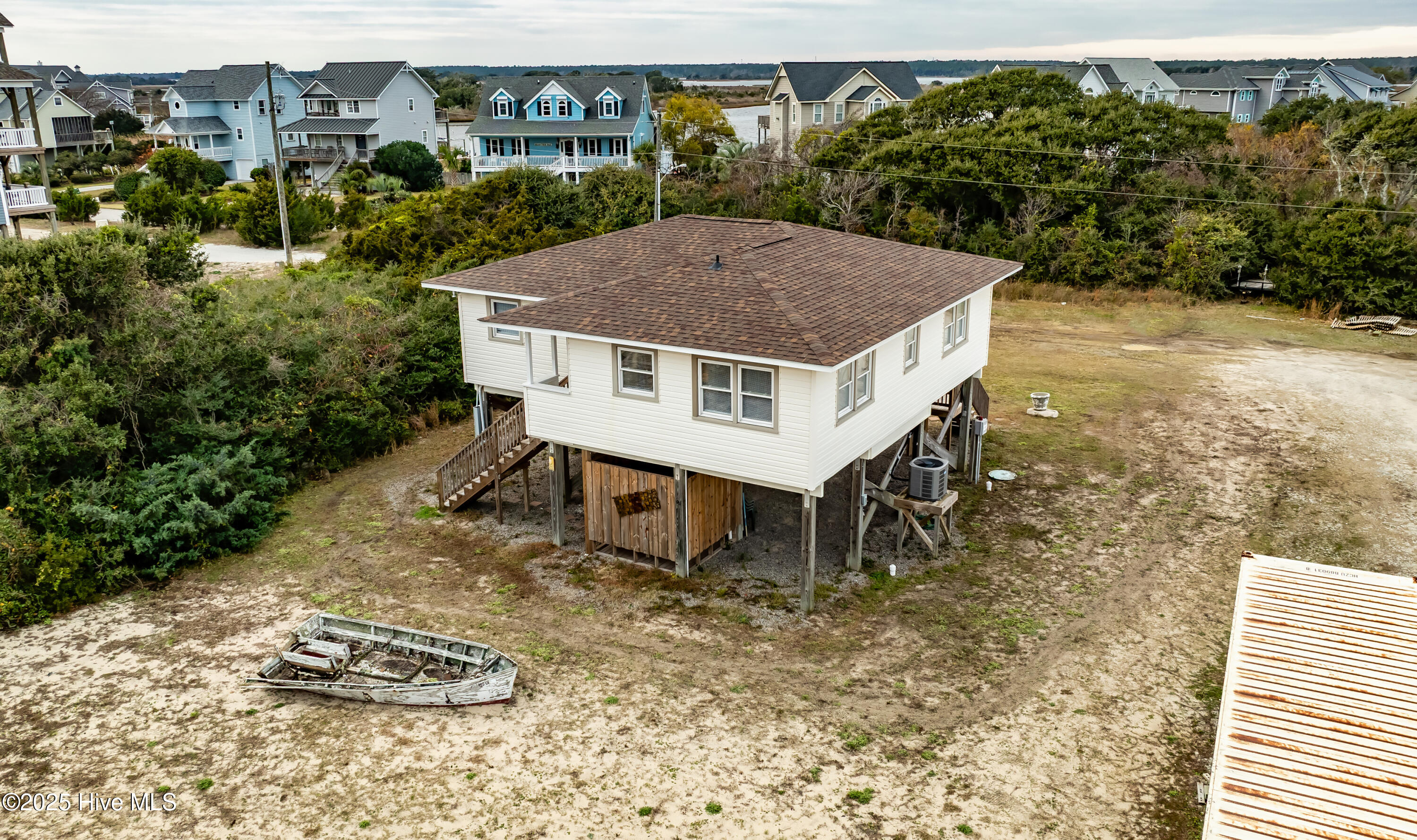 3126 Topsail Avenue