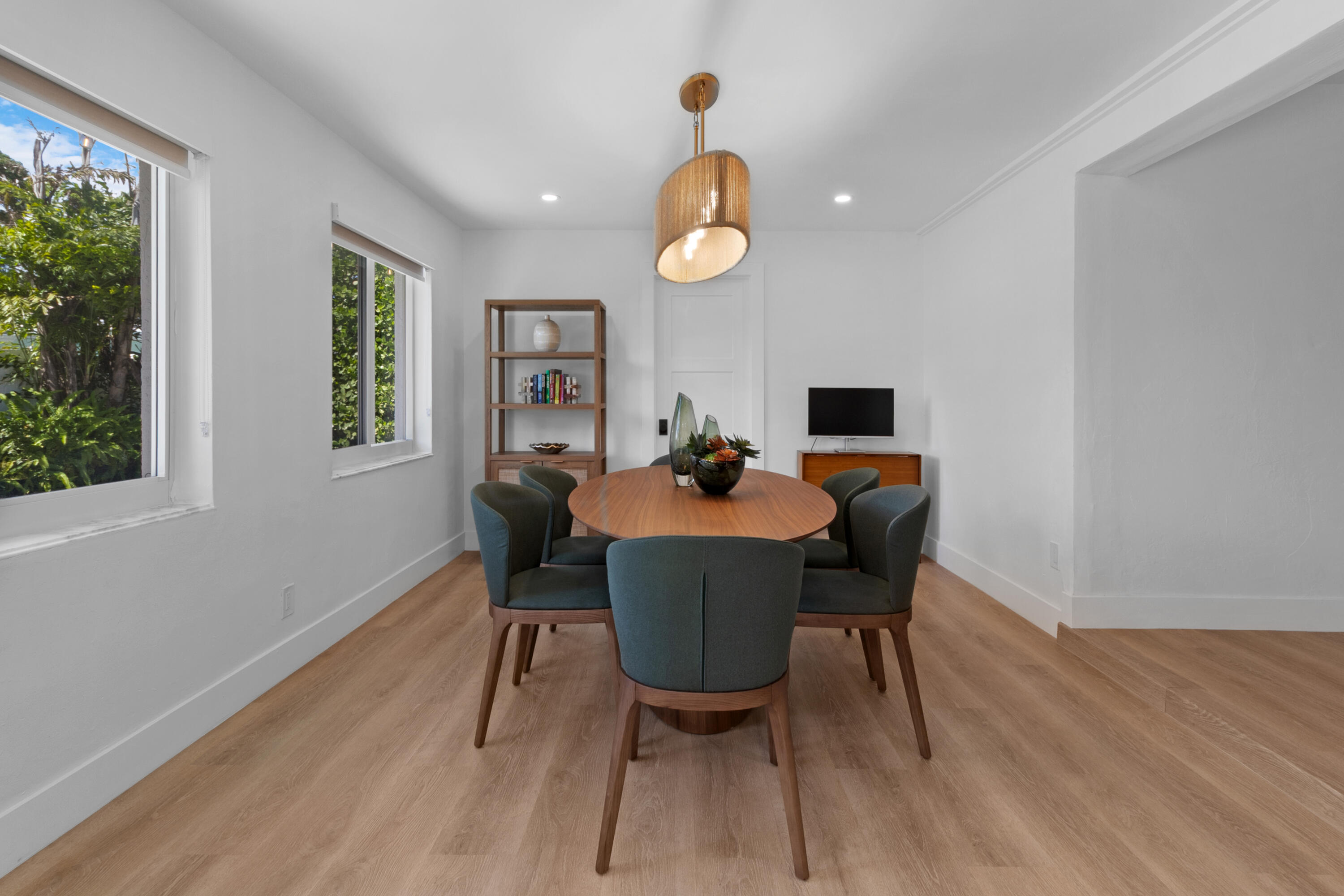 2030 NE 52nd Court