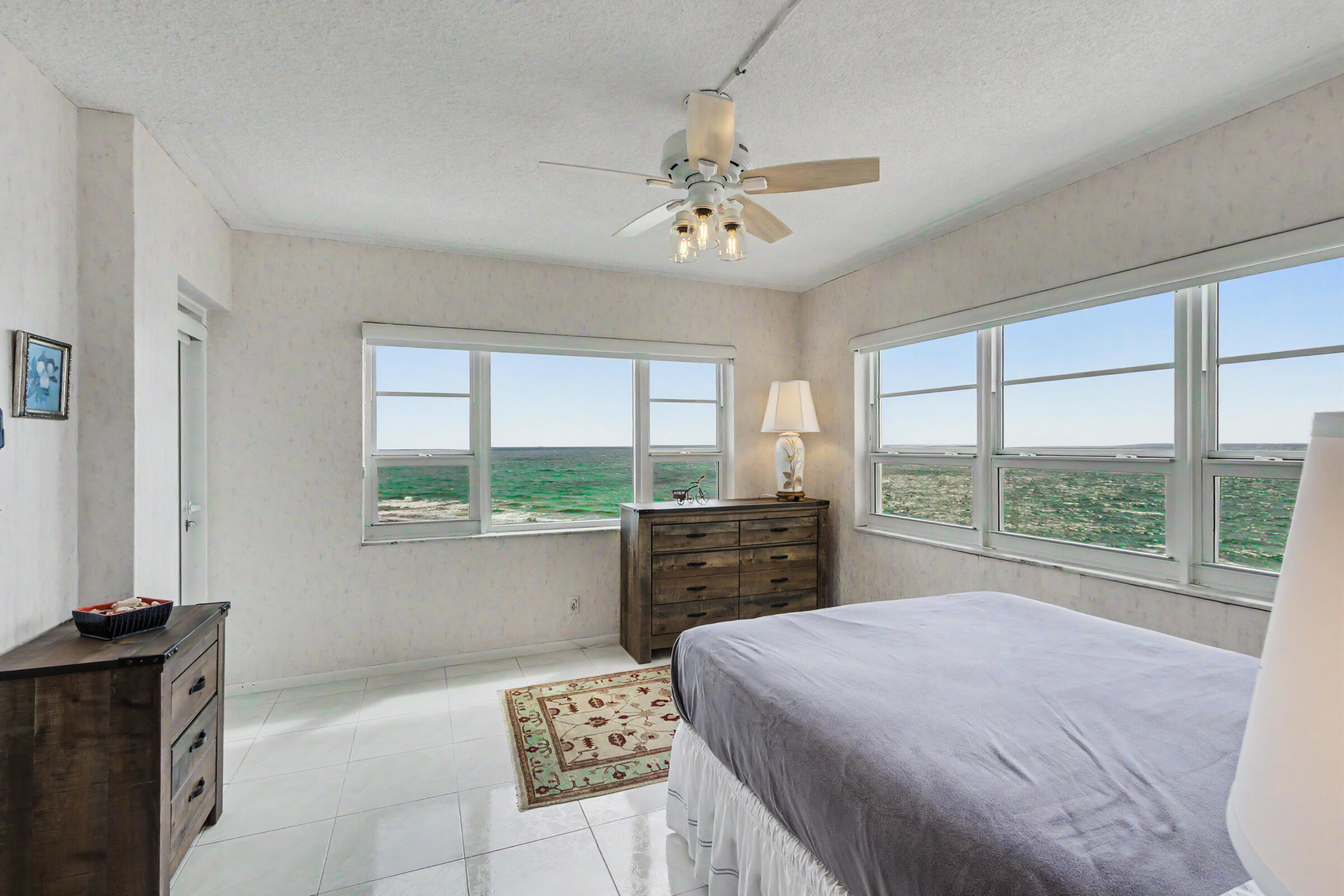 6000 N Ocean Boulevard 7b, Lauderdale-By-The-Sea Unit: 7b