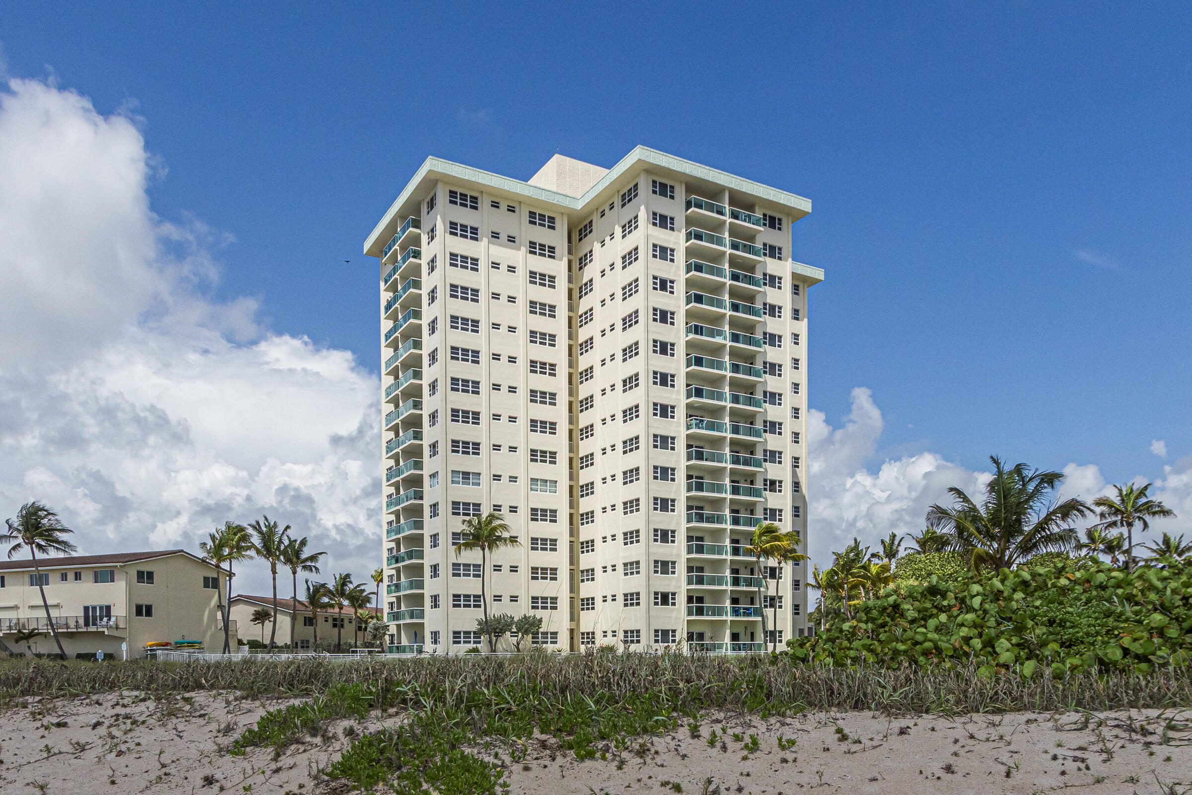 6000 N Ocean Boulevard 7b, Lauderdale-By-The-Sea Unit: 7b