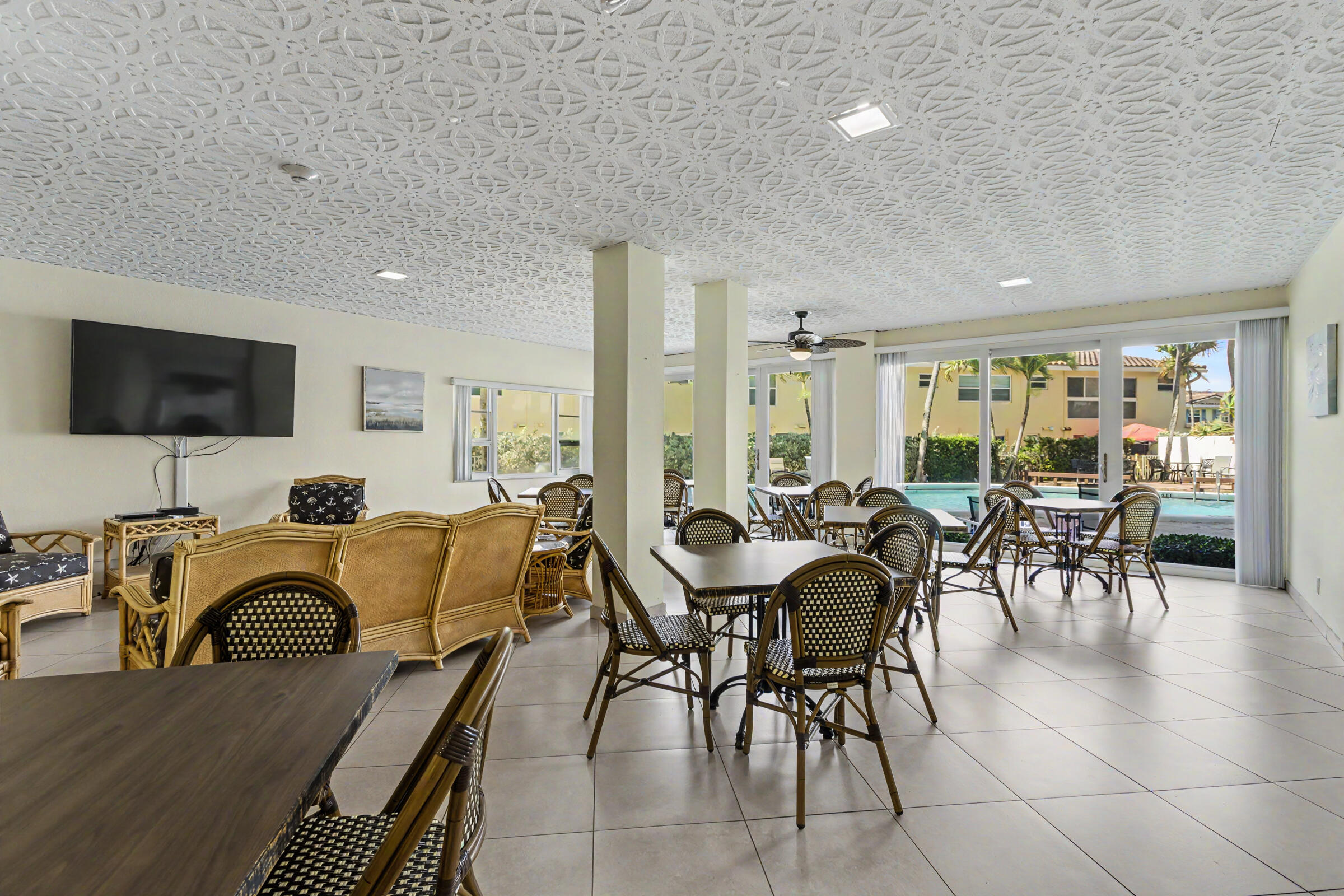 6000 N Ocean Boulevard 7b, Lauderdale-By-The-Sea Unit: 7b