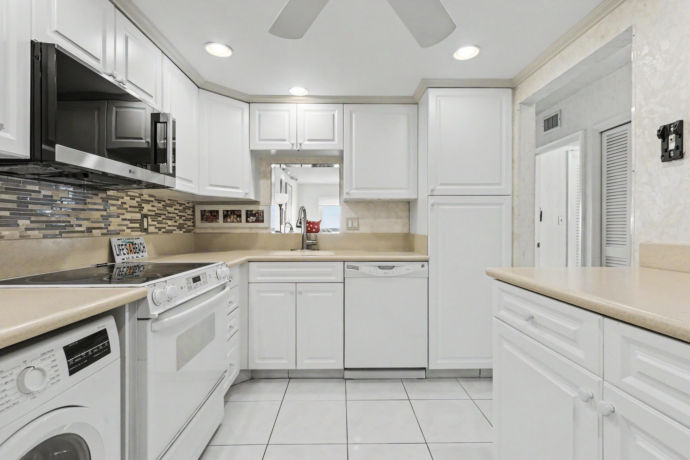 6000 N Ocean Boulevard 7b, Lauderdale-By-The-Sea Unit: 7b