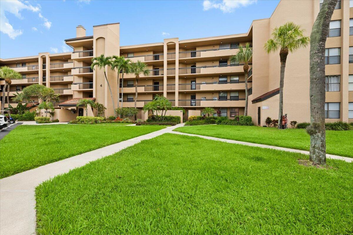 2255 Lindell Boulevard 4401