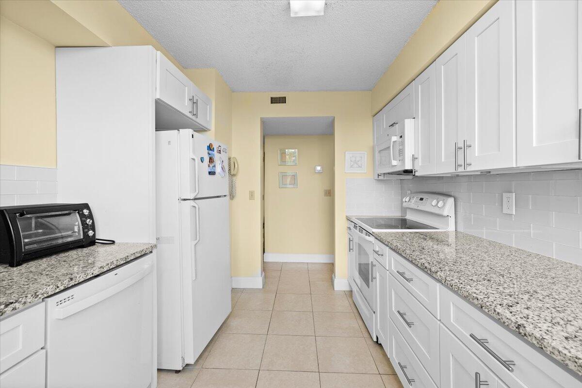 2255 Lindell Boulevard 4401