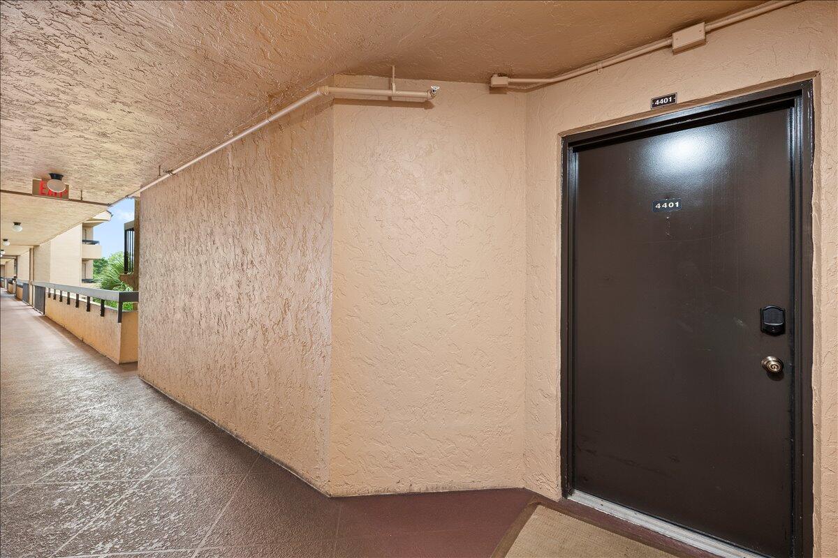 2255 Lindell Boulevard 4401