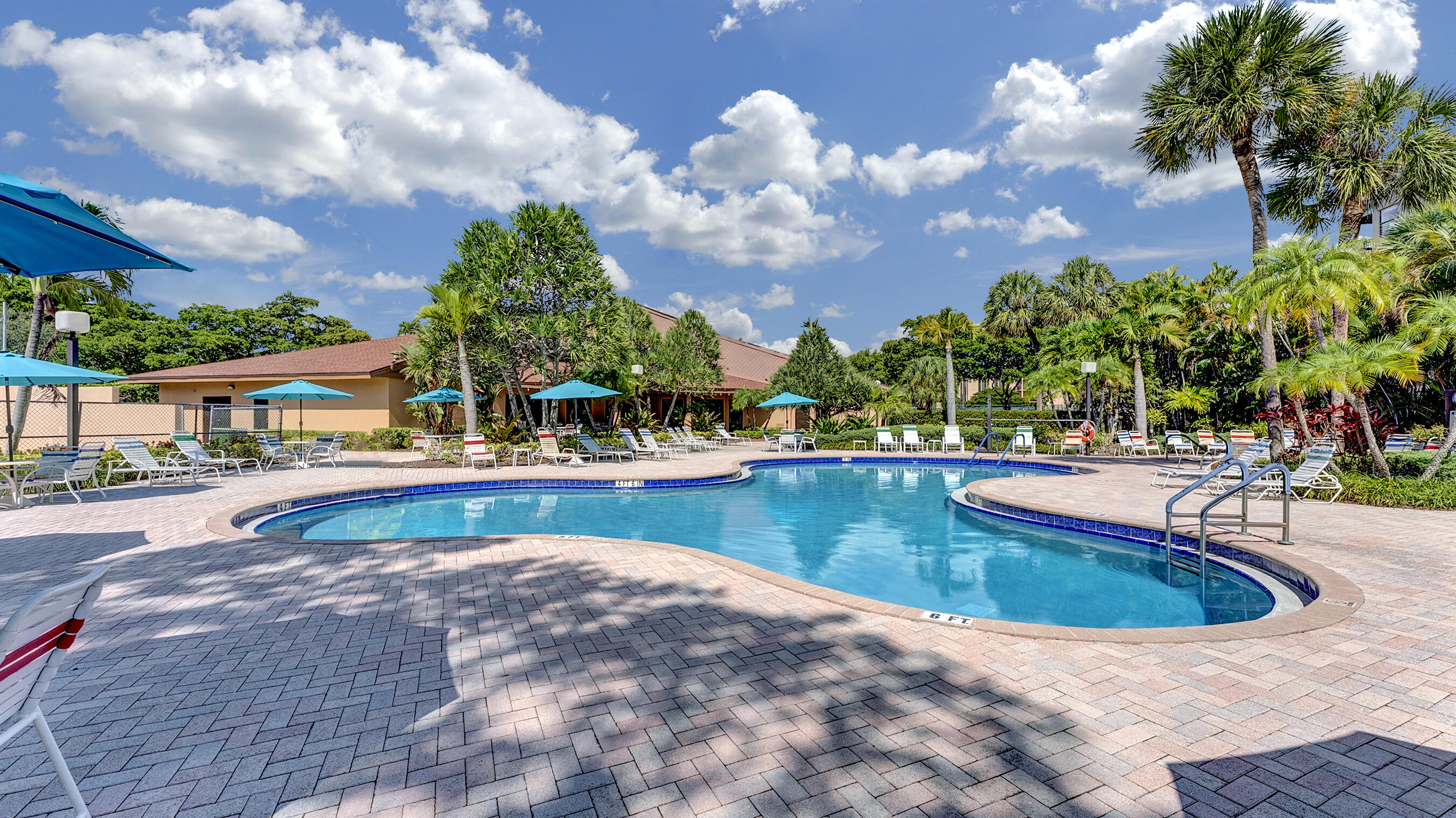 2255 Lindell Boulevard 4401