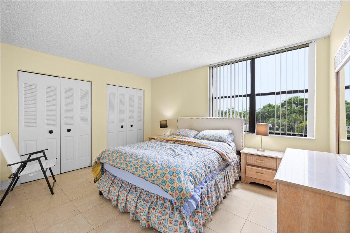 2255 Lindell Boulevard 4401