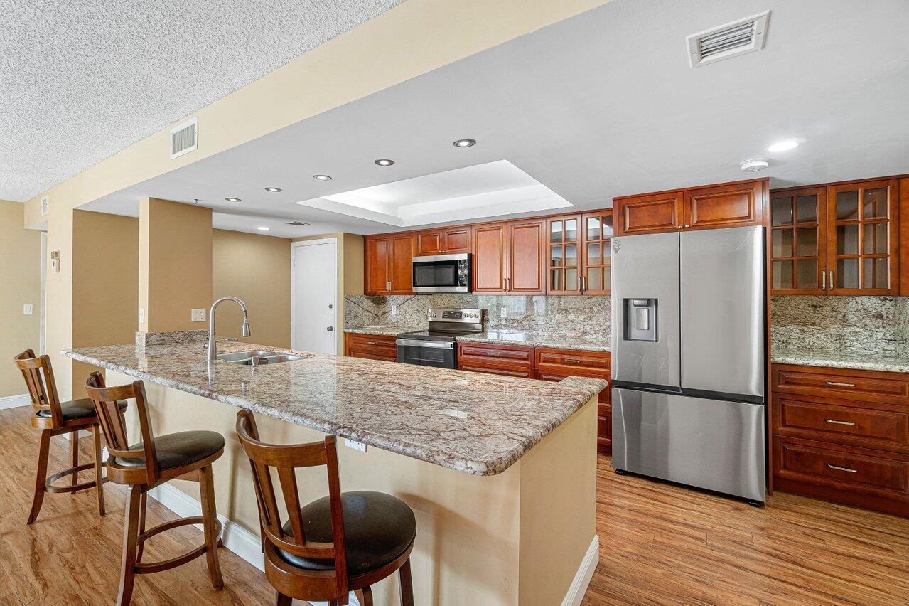 950 Egret Circle 5202
