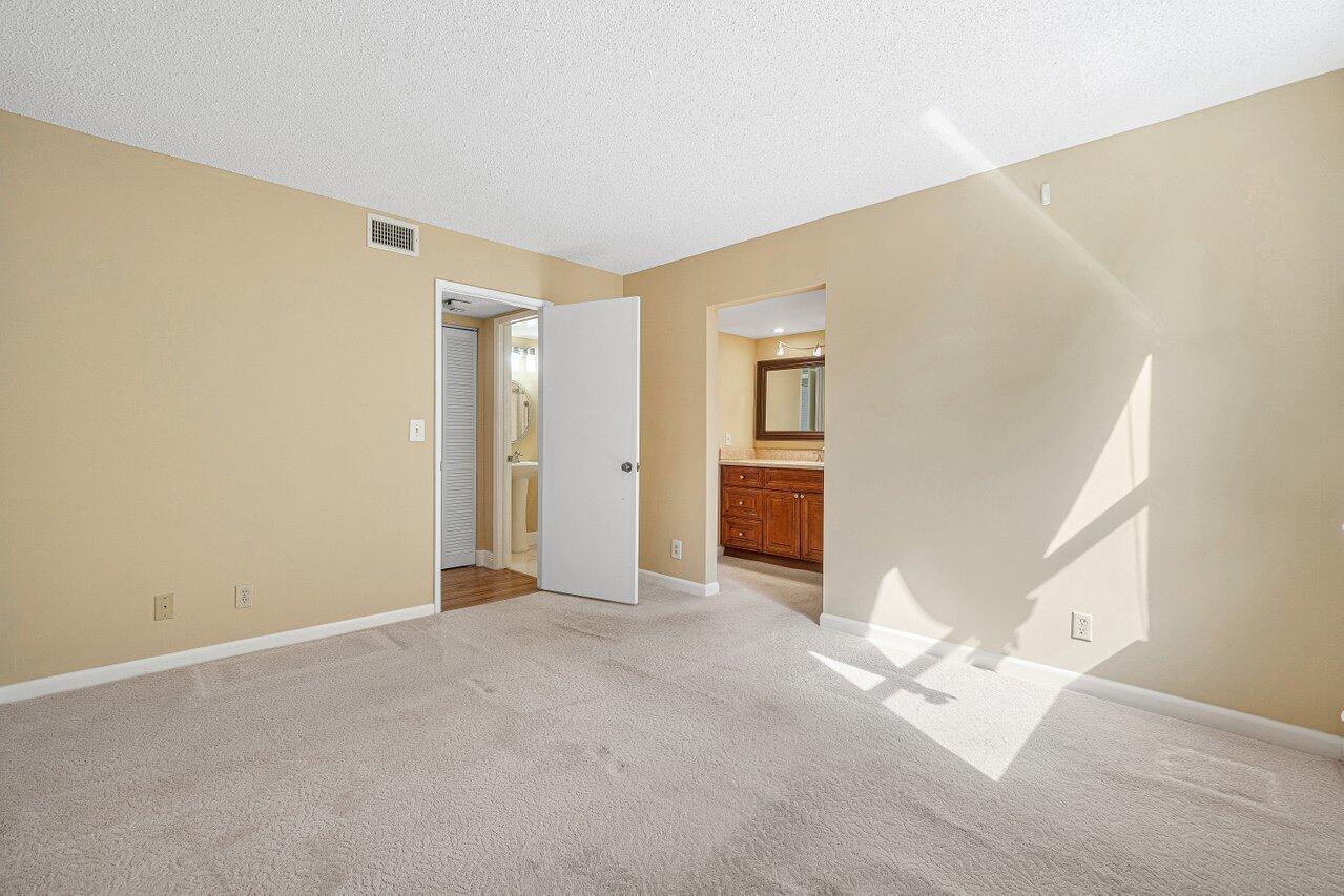950 Egret Circle 5202