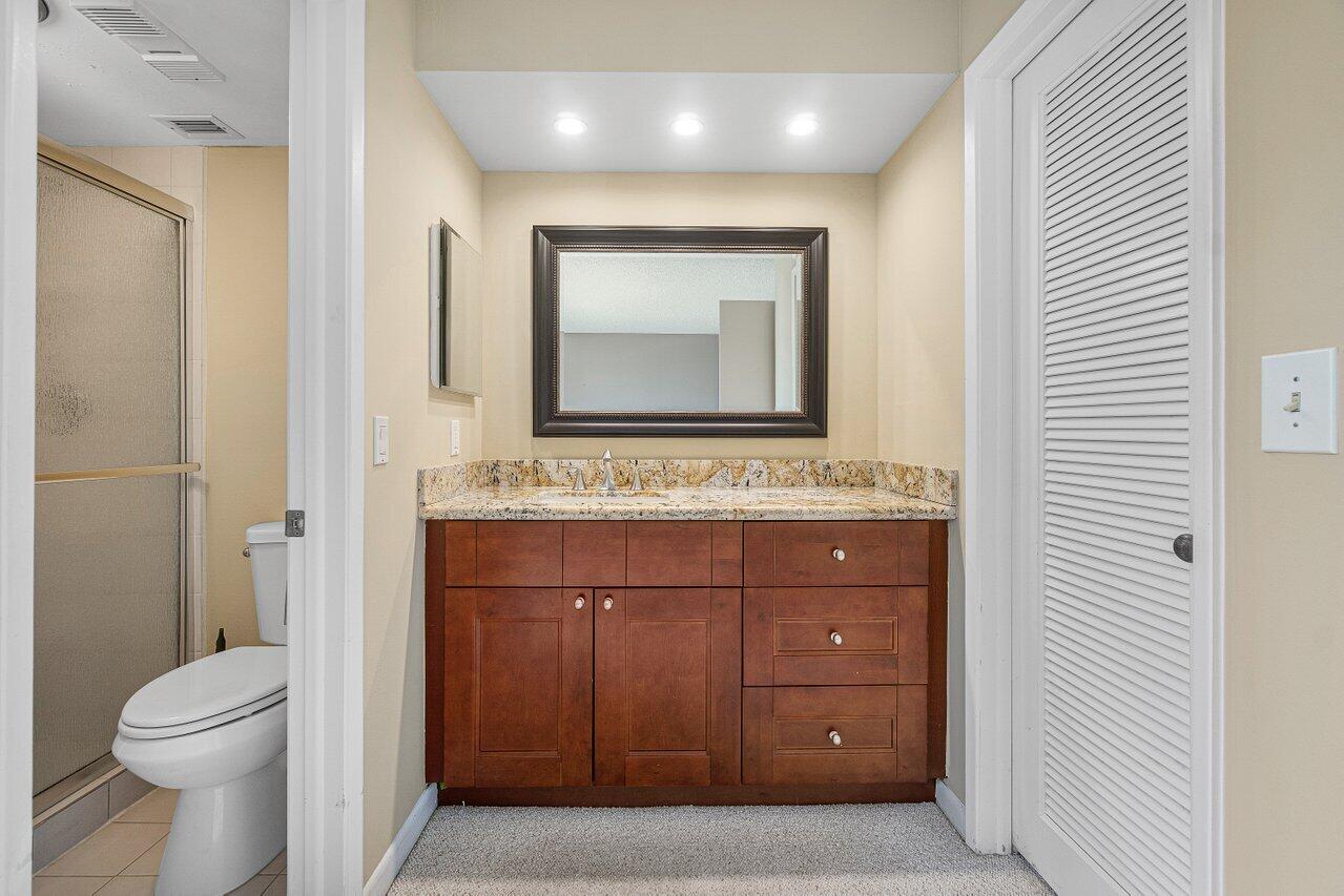 950 Egret Circle 5202