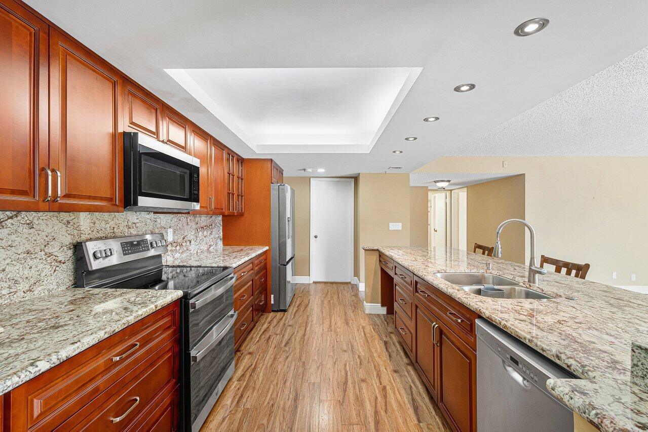 950 Egret Circle 5202