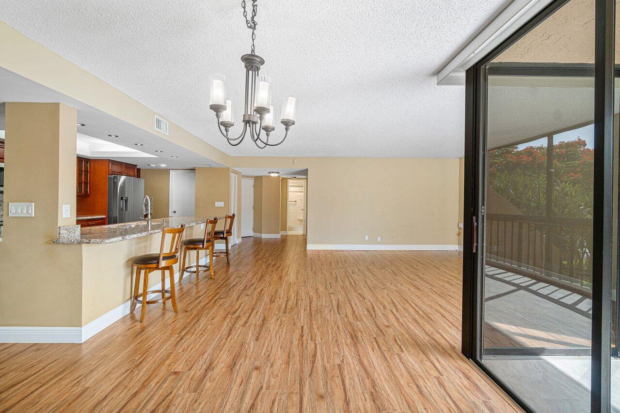 950 Egret Circle 5202