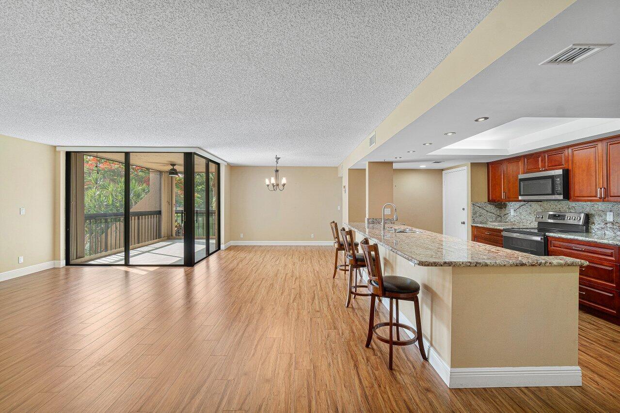 950 Egret Circle 5202