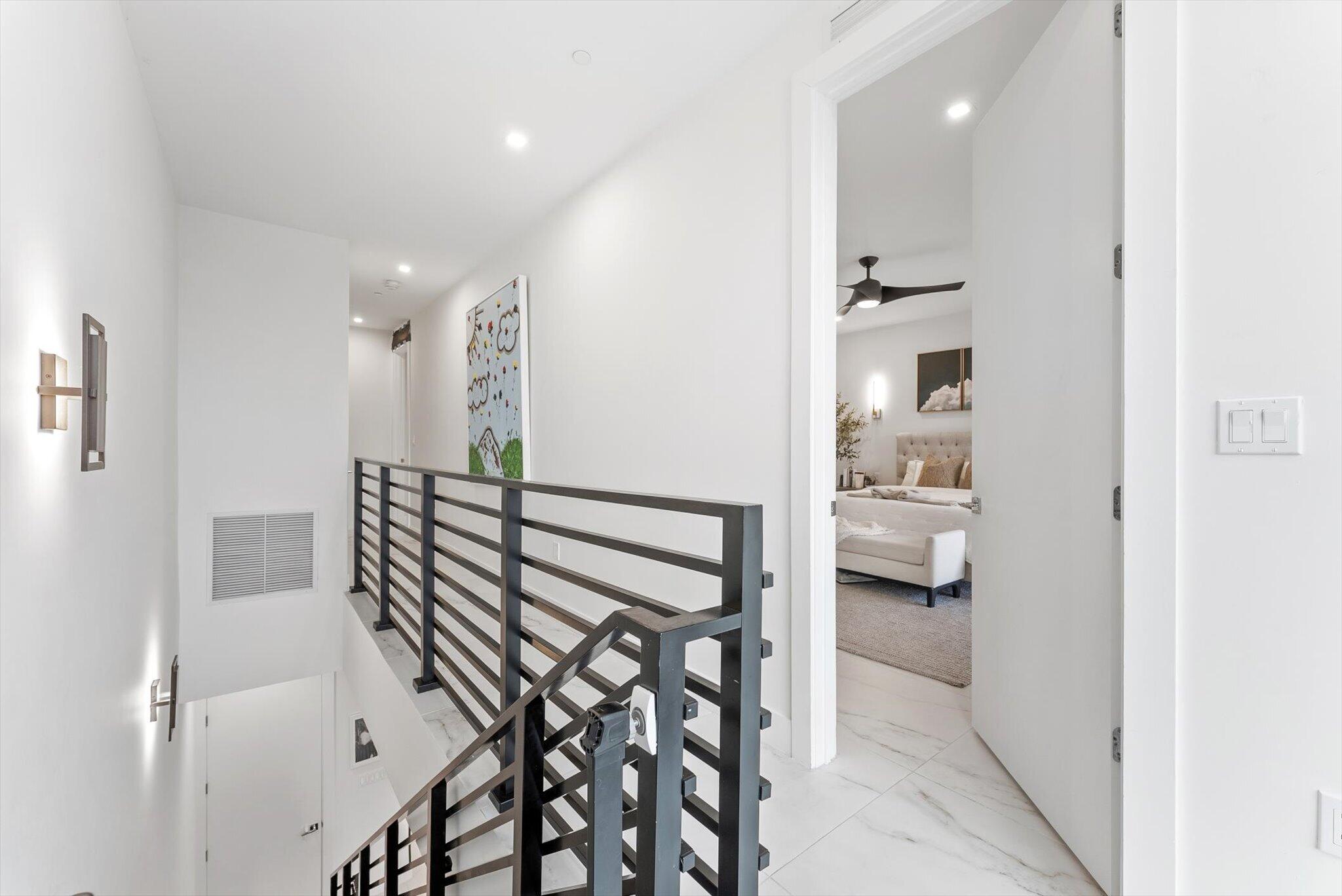 1048 N Victoria Park Road