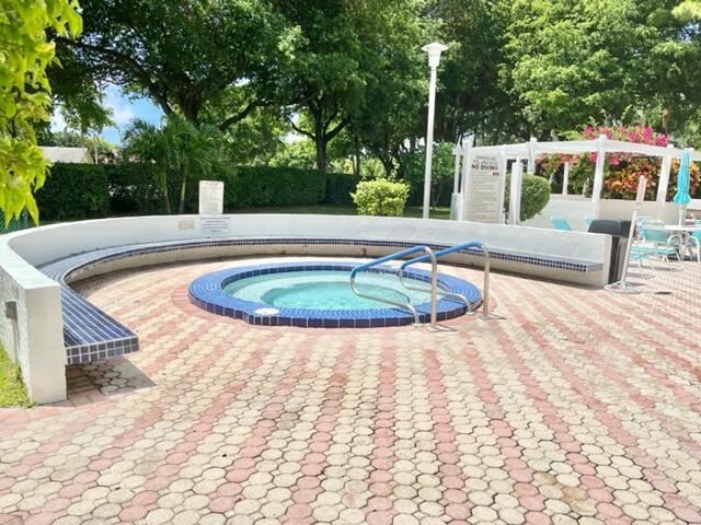 2070 Homewood Boulevard 111