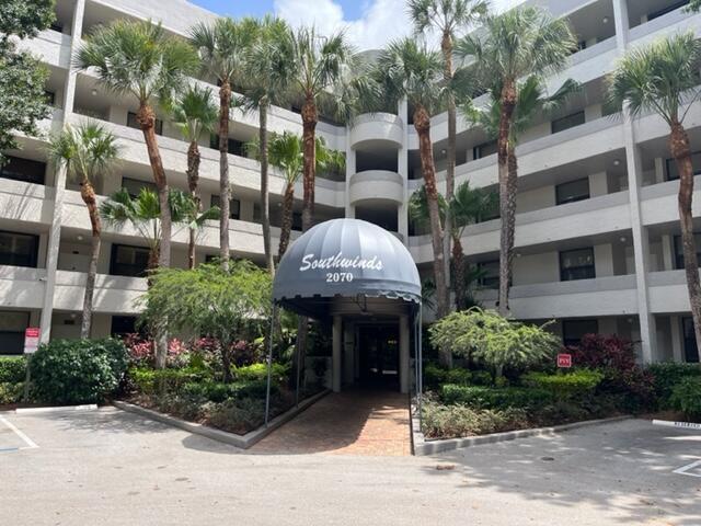 2070 Homewood Boulevard 111