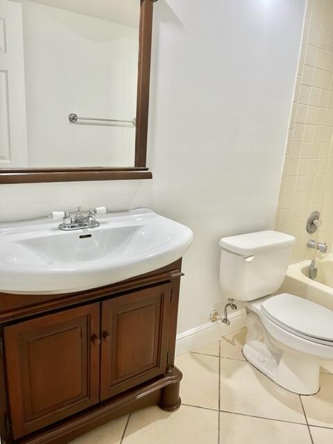 2070 Homewood Boulevard 111