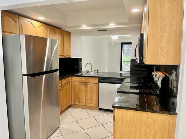 2070 Homewood Boulevard 111