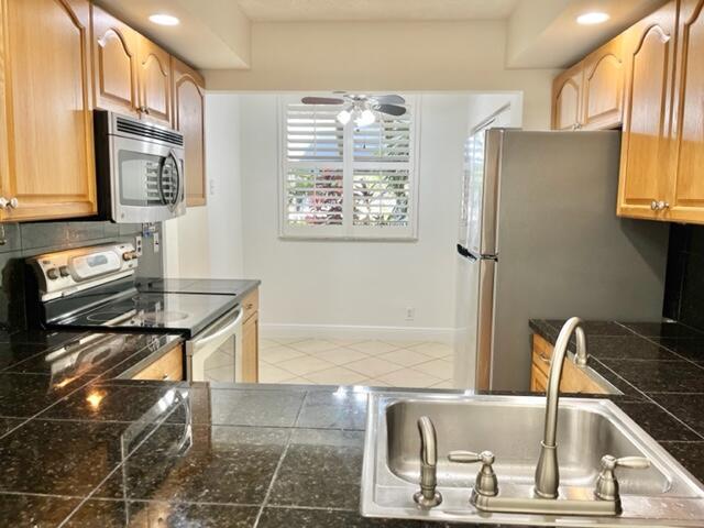 2070 Homewood Boulevard 111