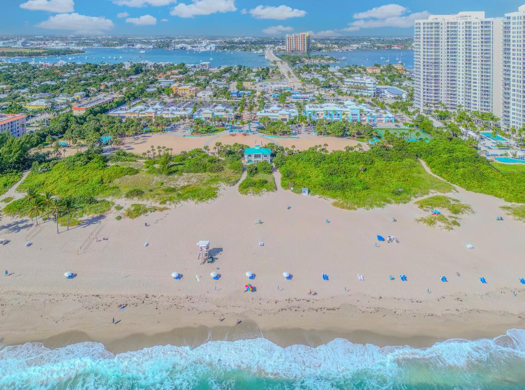 2650 Lake Shore Drive 1003