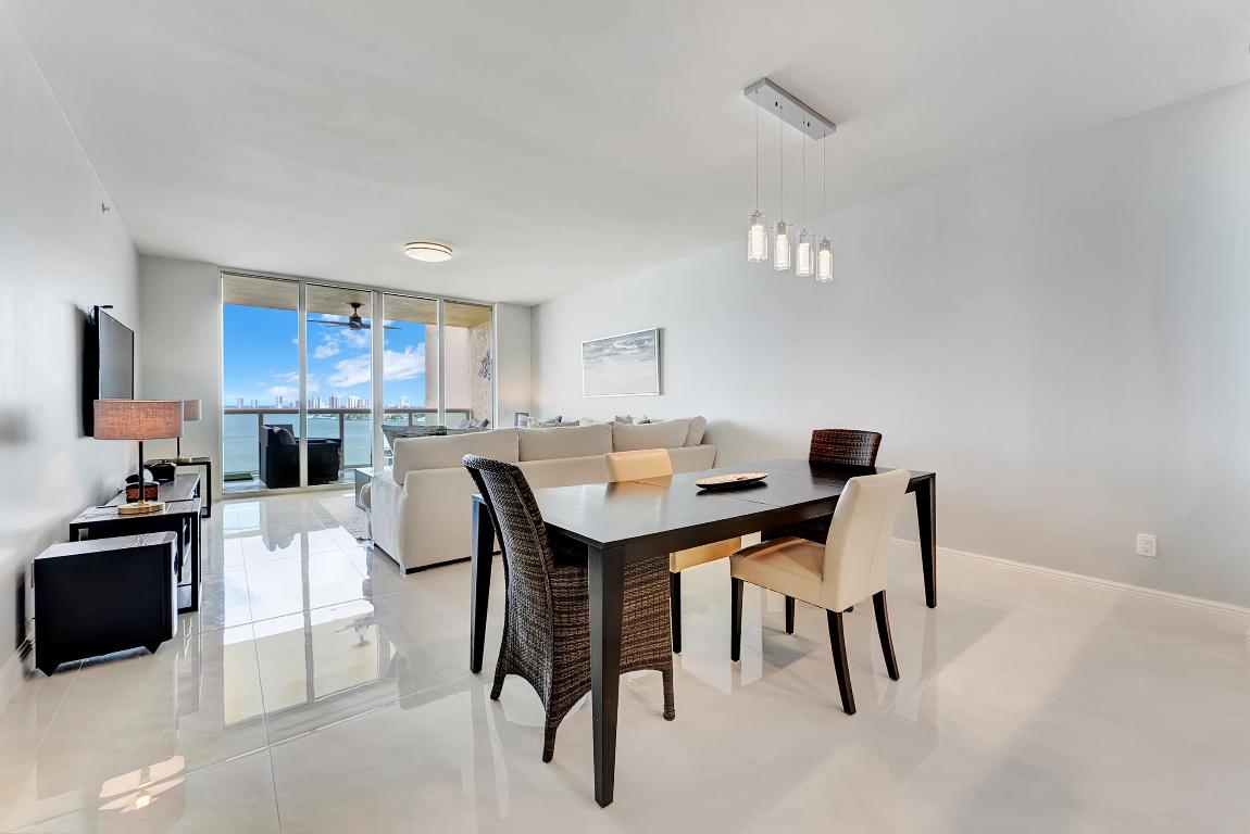 2650 Lake Shore Drive 1003