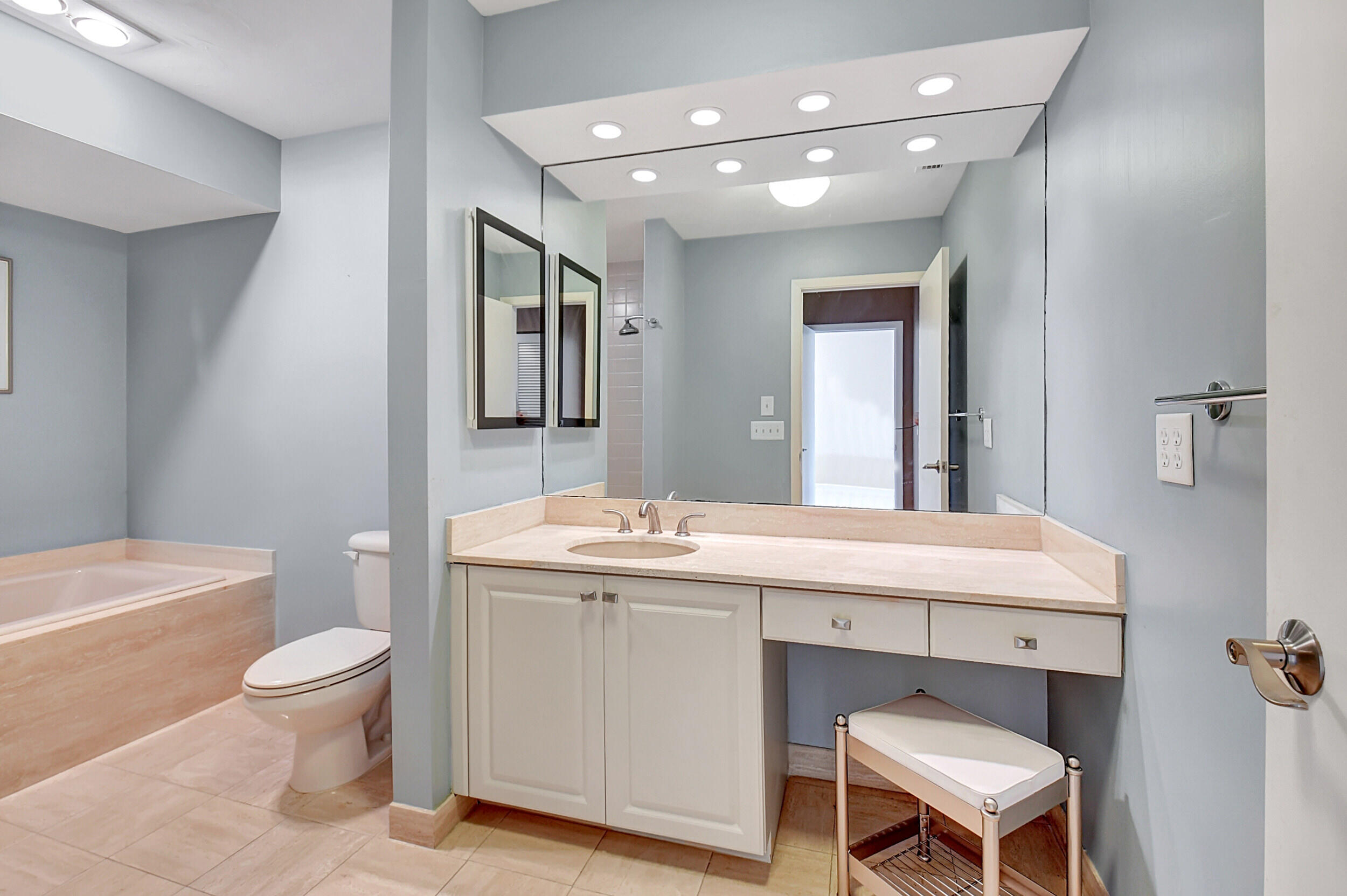 36 Eastgate Drive D