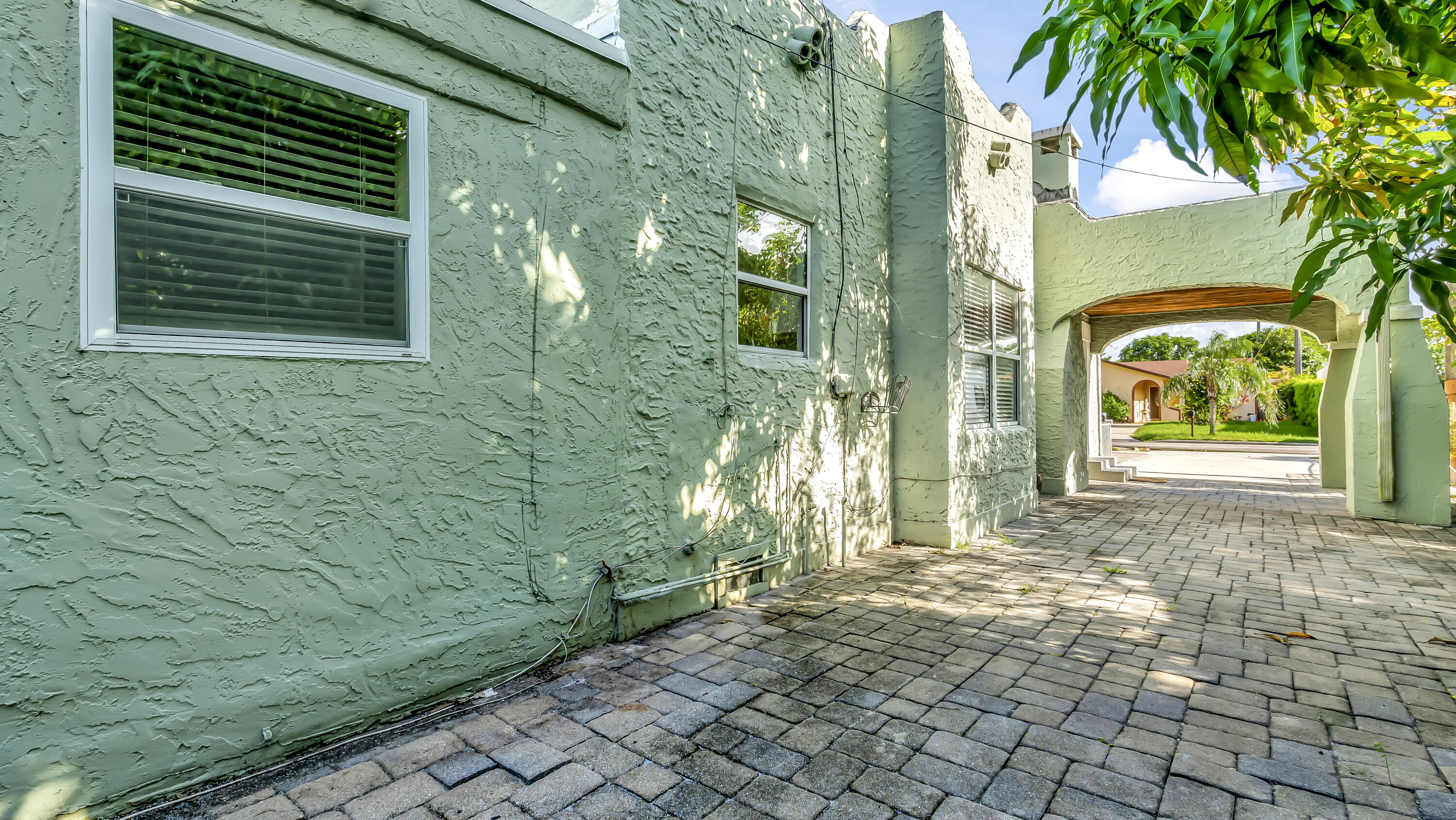 631 Lytle Street