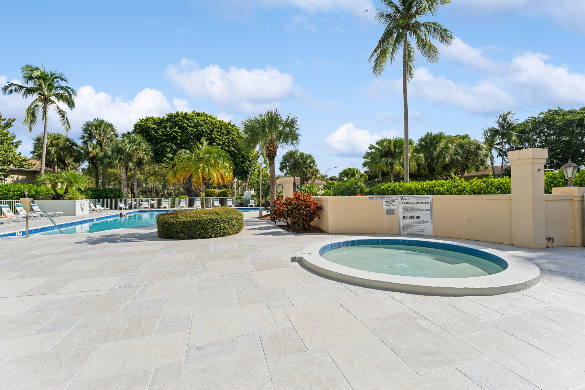 4903 Roxbury Court