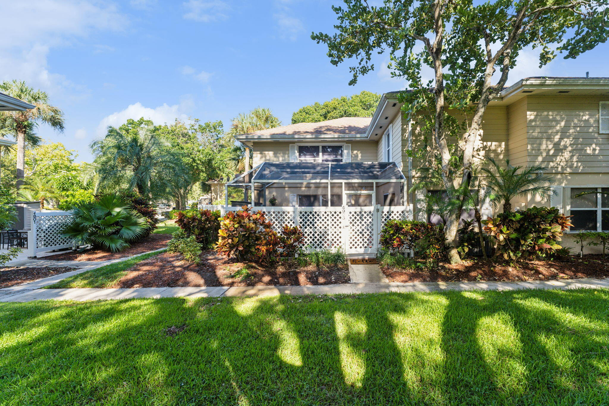 4903 Roxbury Court