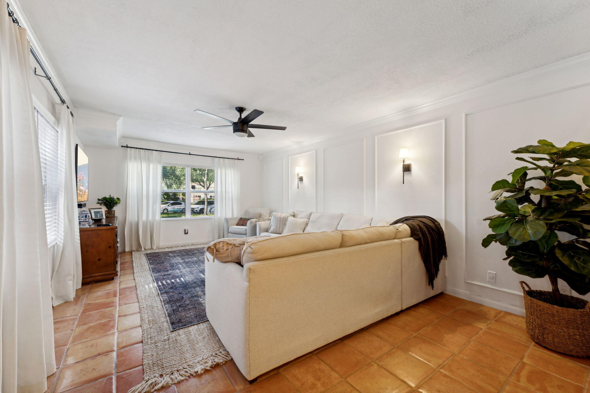 4903 Roxbury Court