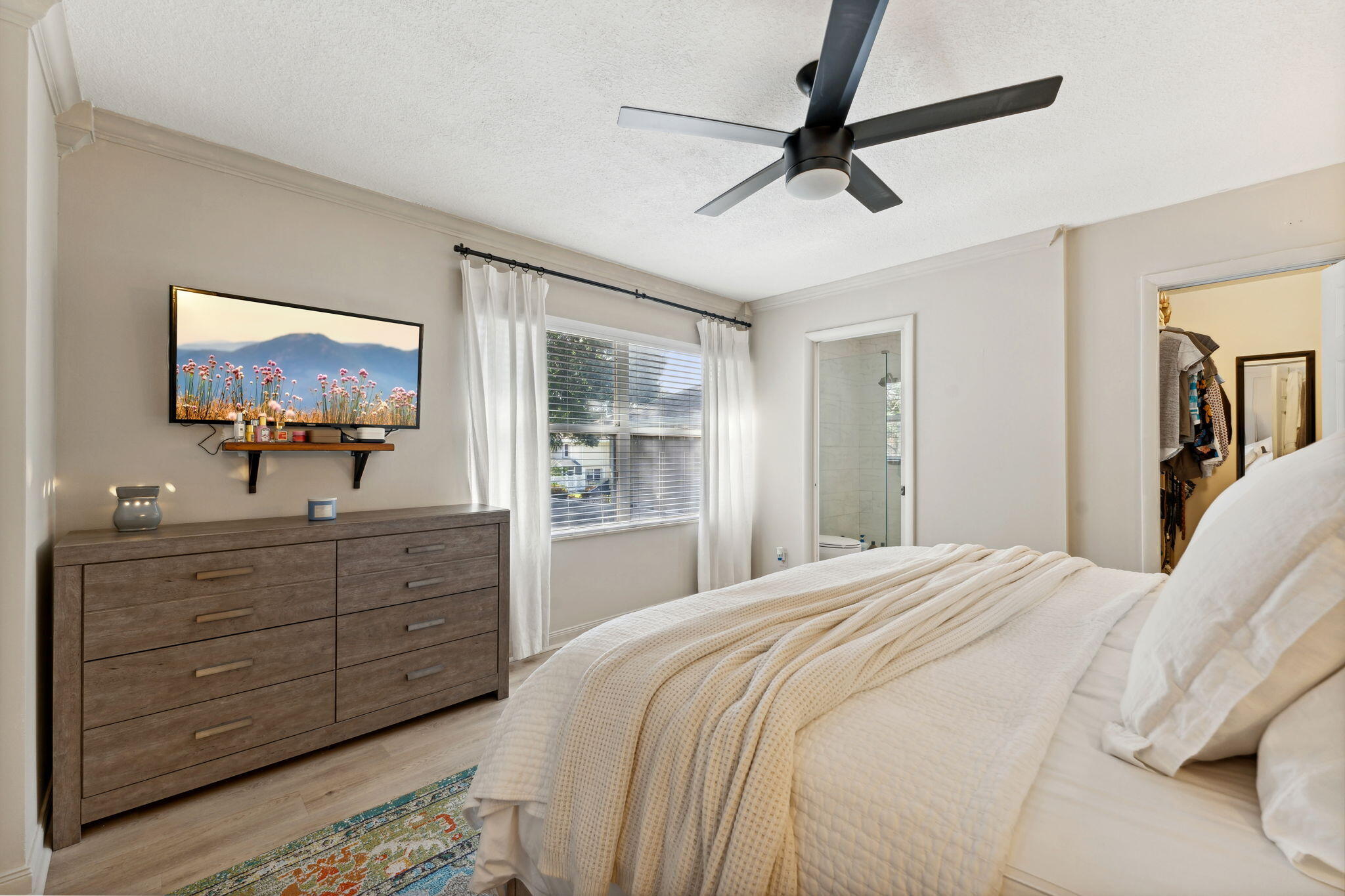 4903 Roxbury Court