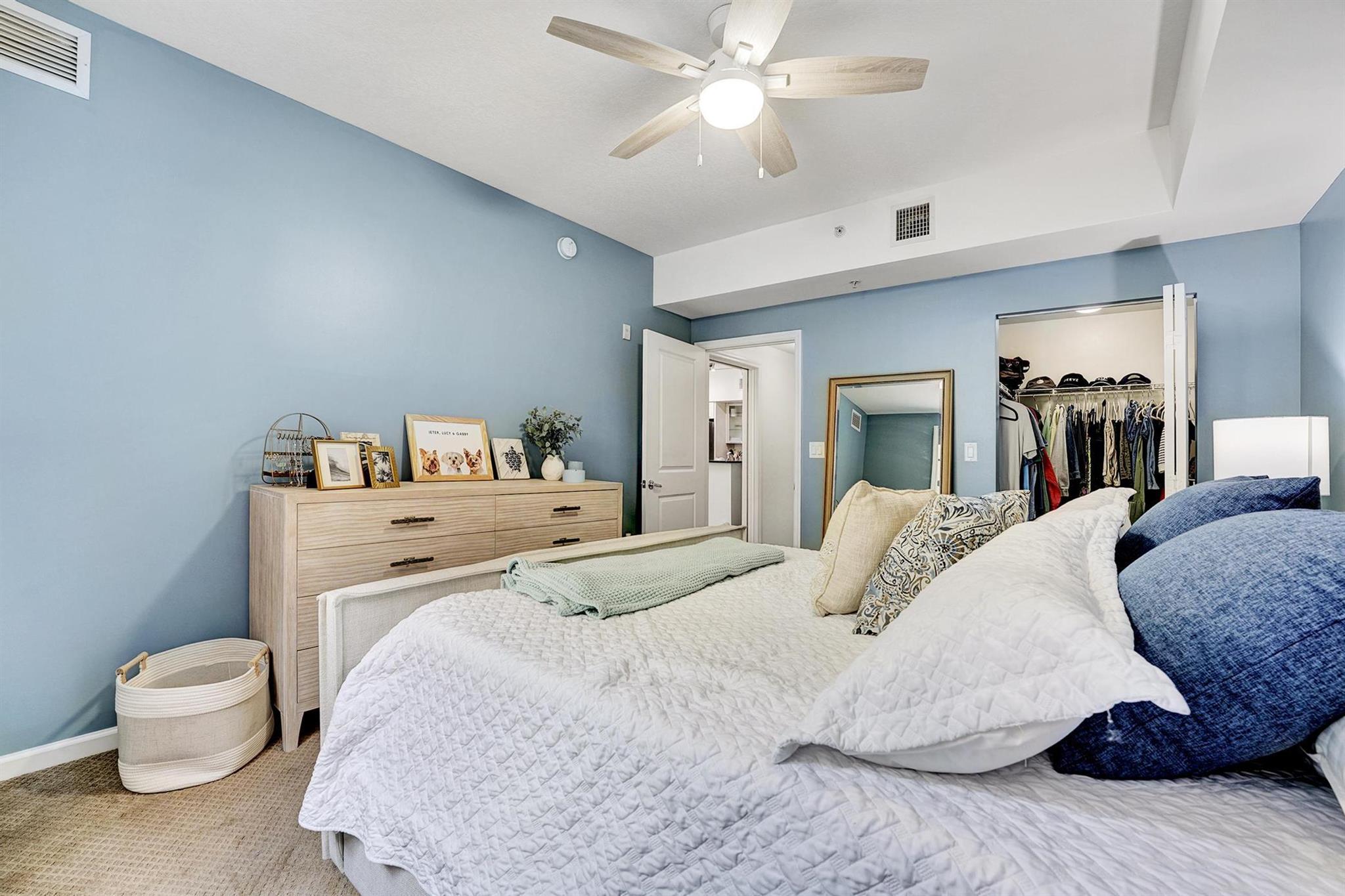 225 NE 1st Street 205