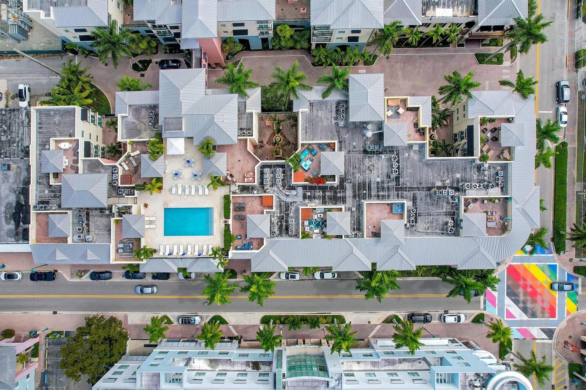 225 NE 1st Street 205