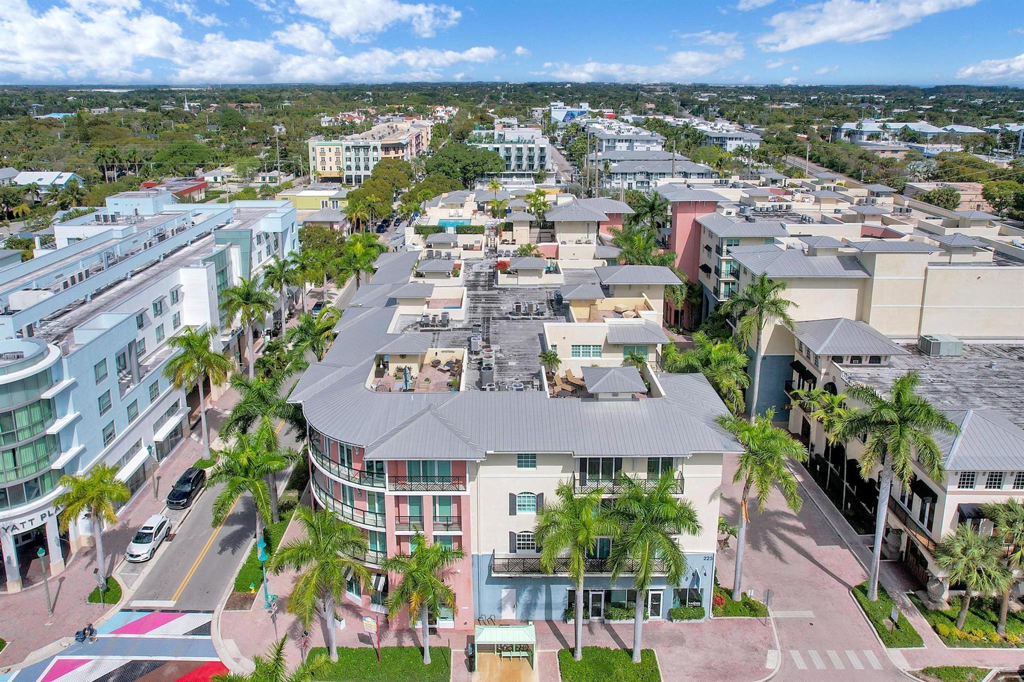 225 NE 1st Street 205