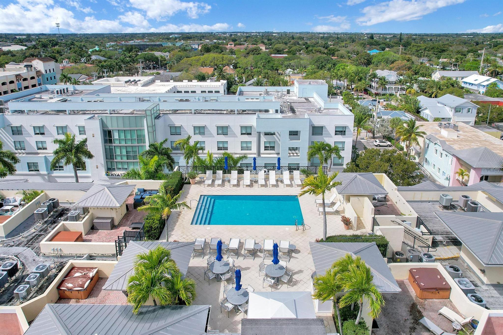 225 NE 1st Street 205