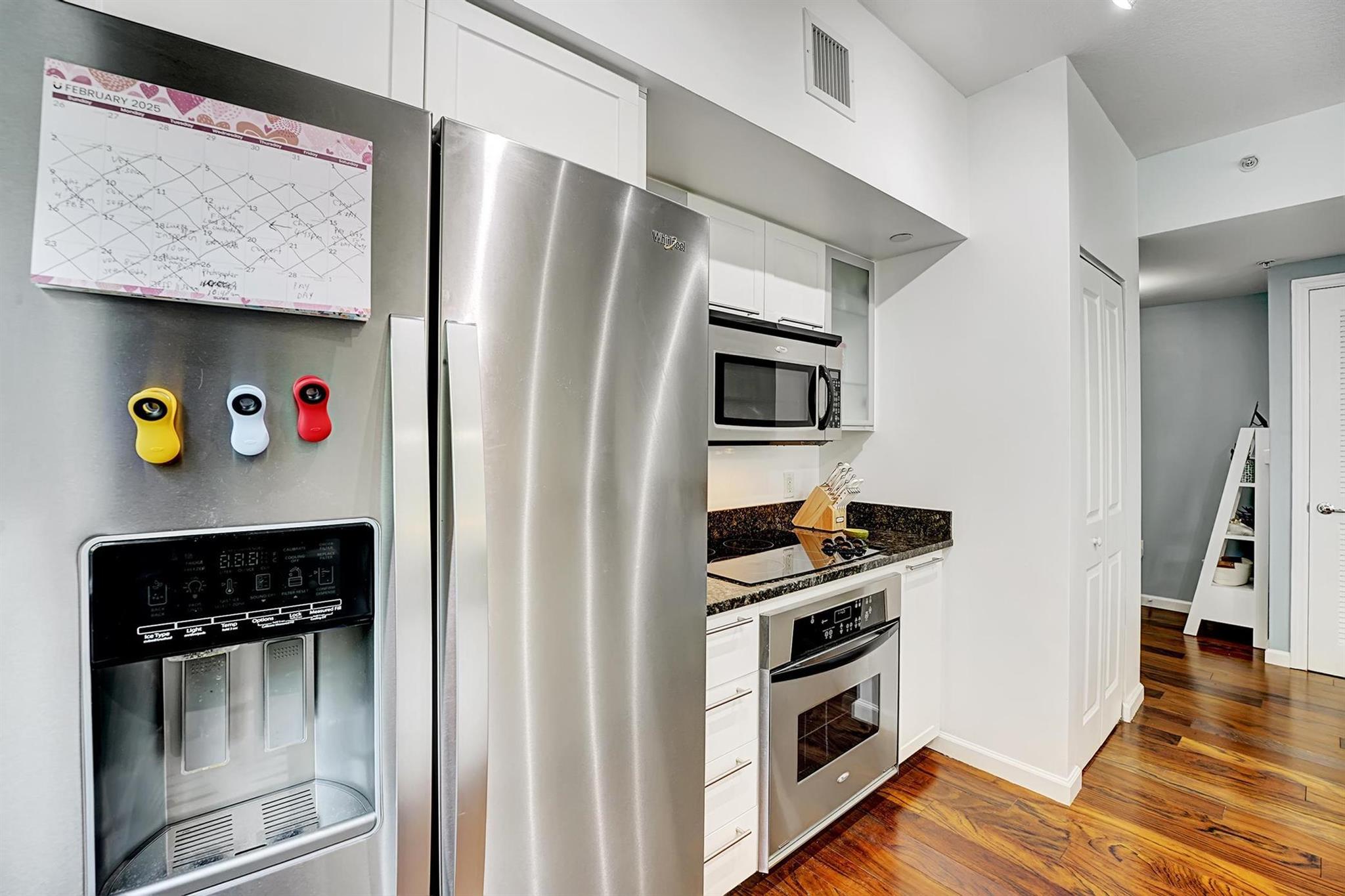 225 NE 1st Street 205