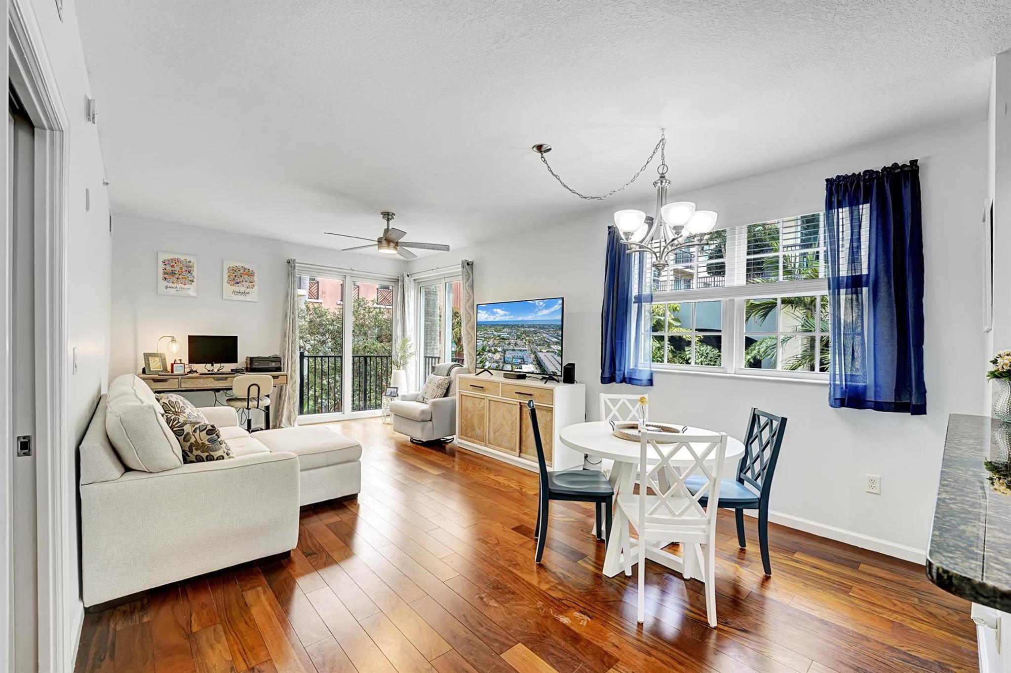 225 NE 1st Street 205