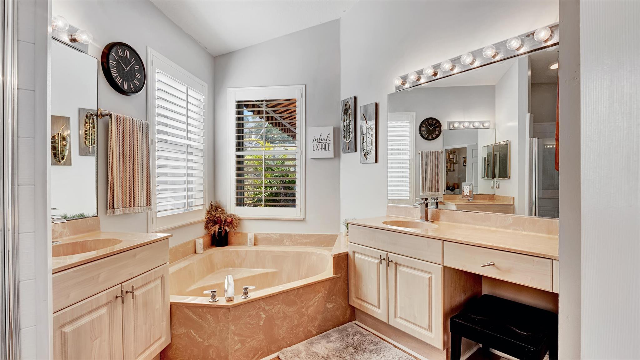 10026 Diamond Lake Drive