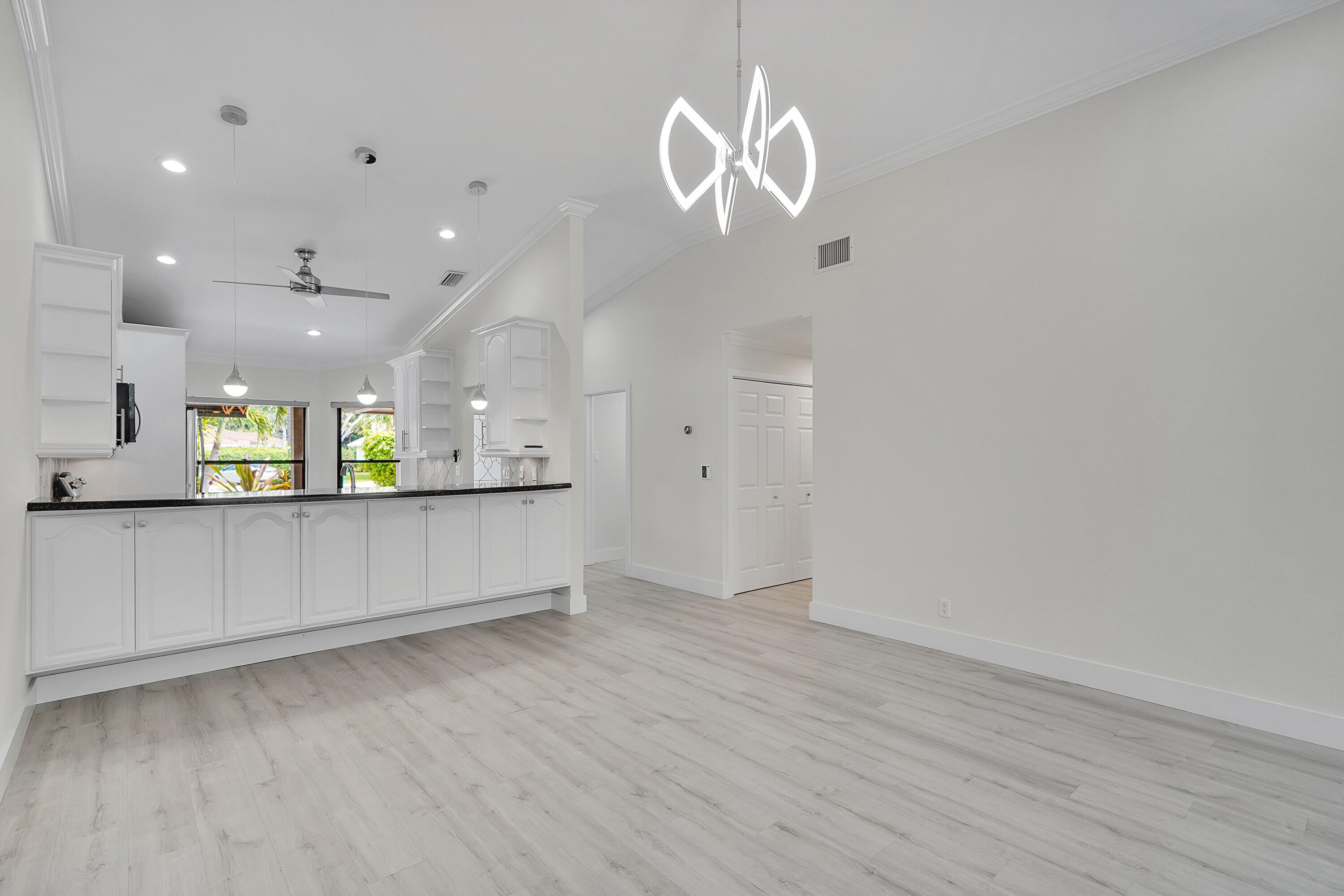 1322 NW 13th Court