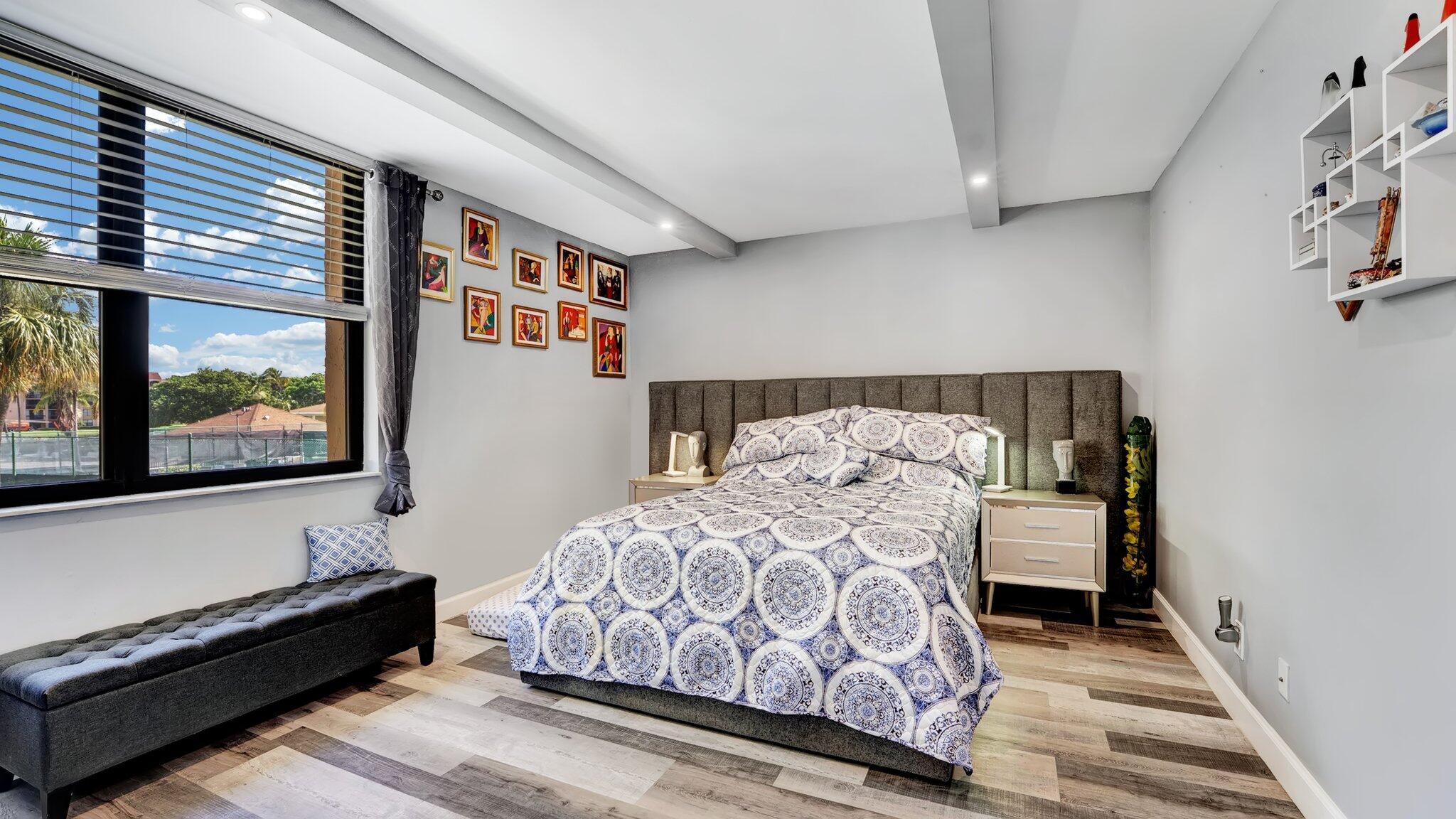 955 Dotterel Road 2210