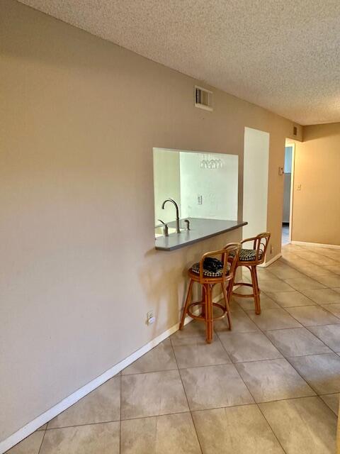 2455 Lindell Boulevard 3103