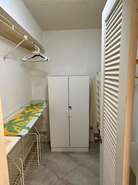 2455 Lindell Boulevard 3103