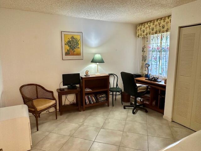 2455 Lindell Boulevard 3103